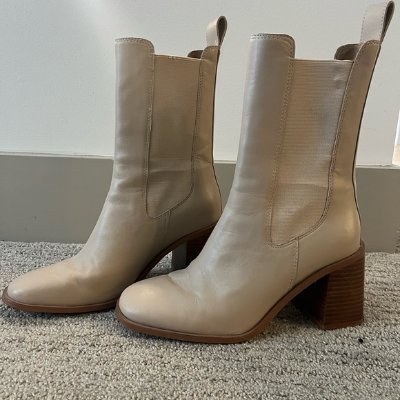 & Other Stories Heeled Chelsea Boots - Picture 4 of 6